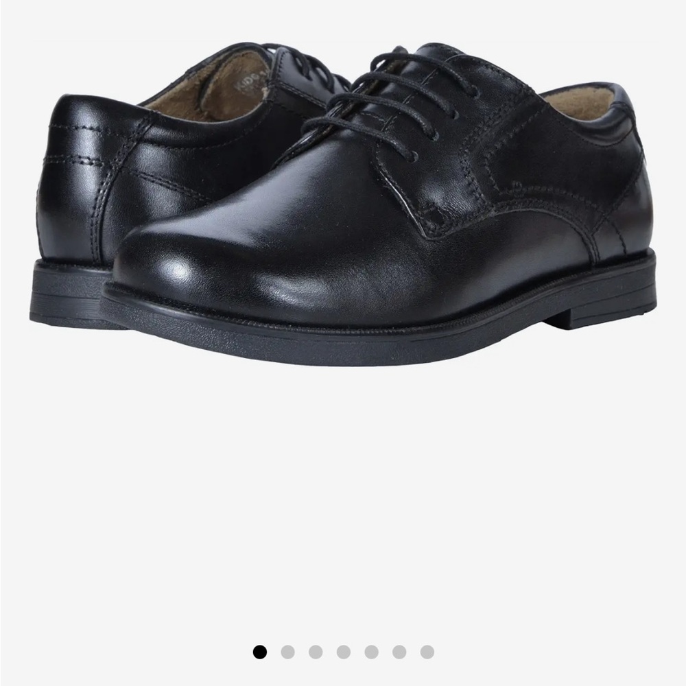 Florsheim Black Kids Dress Shoes sz 4